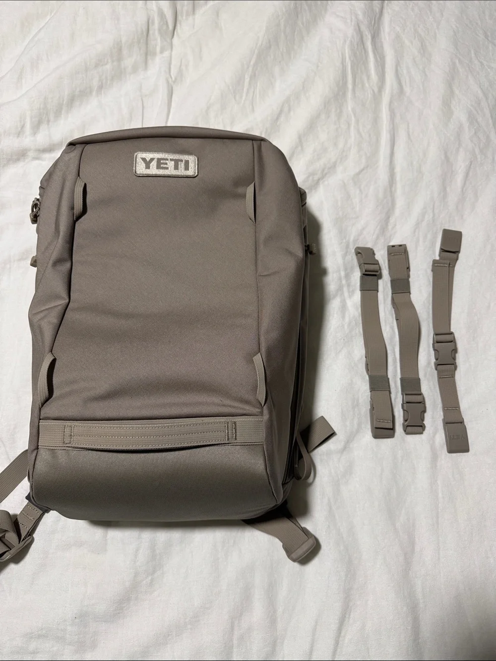 NWOT YETI 22L Carry On Backpack, Cape Dark Taupe